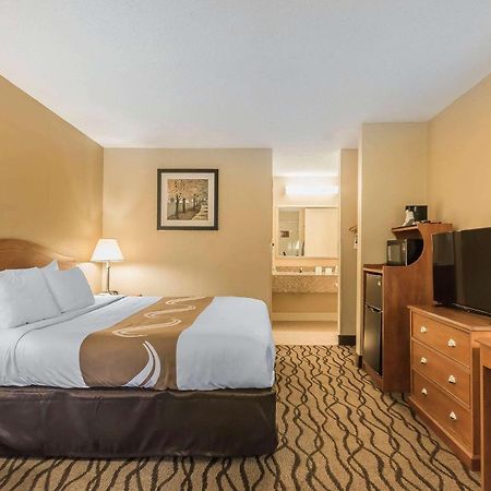 Quality Inn Charleston - Sikeston Buitenkant foto
